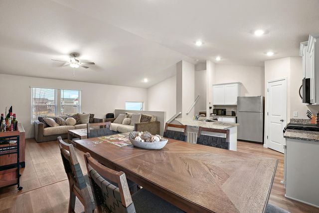 39604 Fallbrook Avenue, North Branch, MN 55056