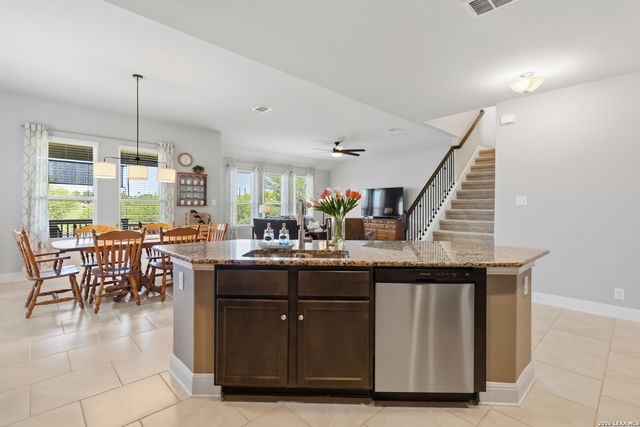 303 Rose Spoonbill, San Antonio, TX 78253