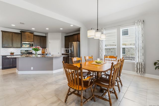 303 Rose Spoonbill, San Antonio, TX 78253