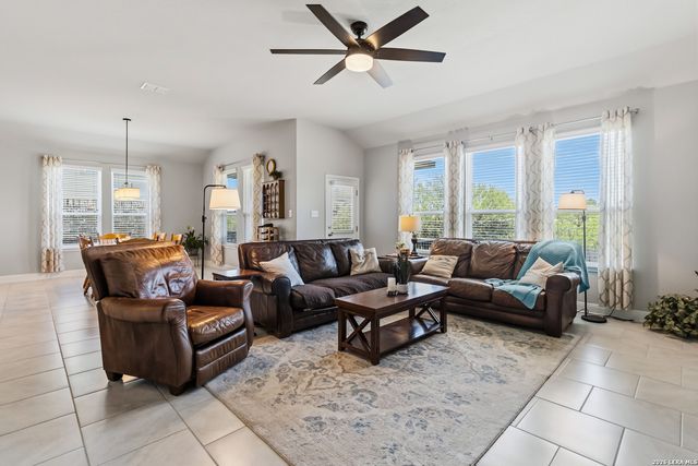 303 Rose Spoonbill, San Antonio, TX 78253