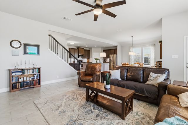 303 Rose Spoonbill, San Antonio, TX 78253