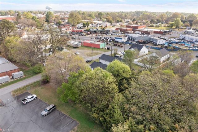 312 Cleveland Avenue, Burlington, NC 27215