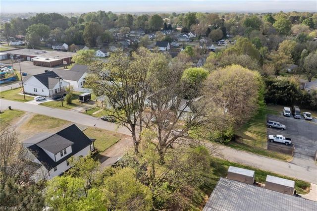 312 Cleveland Avenue, Burlington, NC 27215