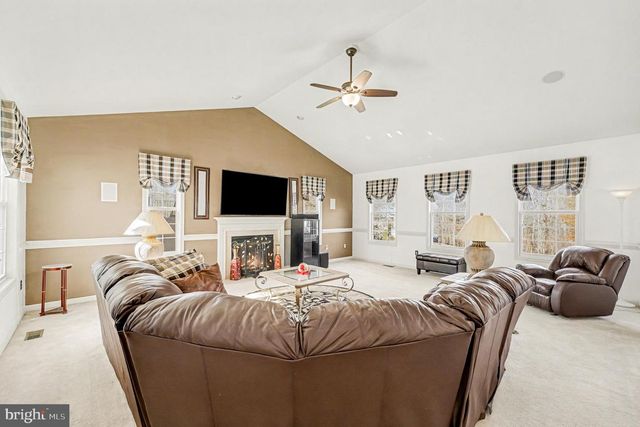 51 WOODLEIGH LN, Stafford, VA 22556