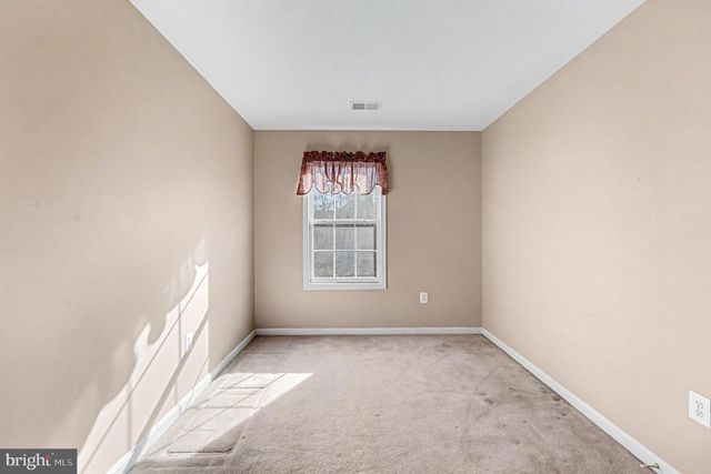 51 WOODLEIGH LN, Stafford, VA 22556