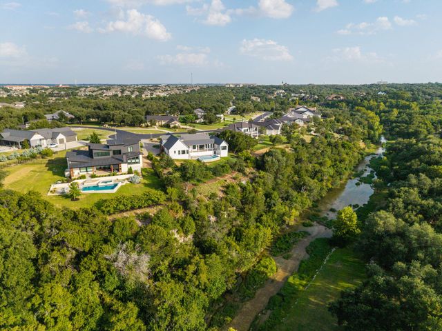 200 Maravilla Bluff LN, Georgetown, TX 78628