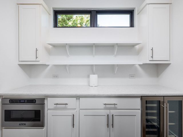 200 Maravilla Bluff LN, Georgetown, TX 78628