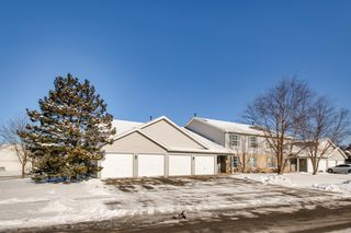 1125 N Red Oak Circle 3, Round Lake Beach, IL 60073
