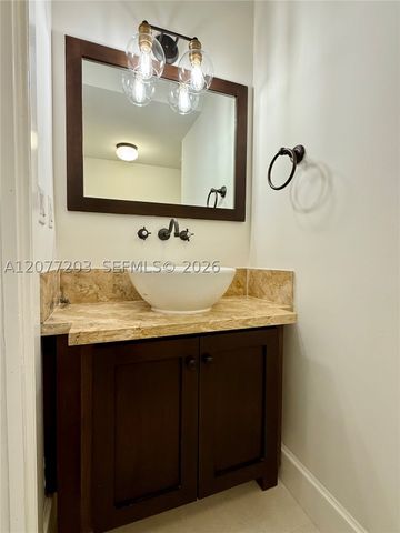 530 Valencia Ave 3, Coral Gables, FL 33134