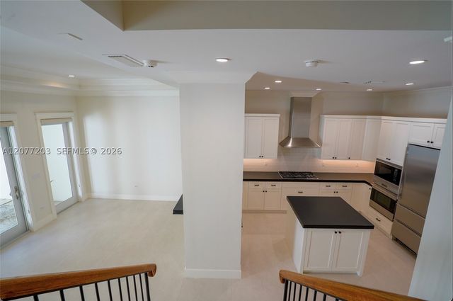 530 Valencia Ave 3, Coral Gables, FL 33134
