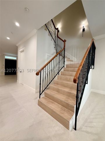 530 Valencia Ave 3, Coral Gables, FL 33134
