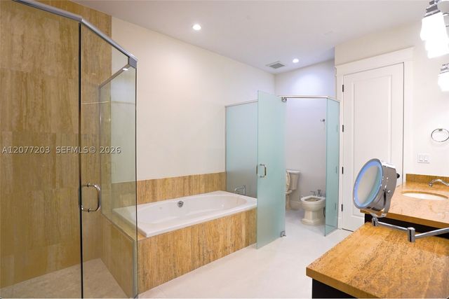 530 Valencia Ave 3, Coral Gables, FL 33134