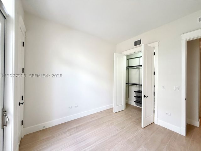 530 Valencia Ave 3, Coral Gables, FL 33134