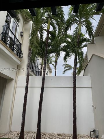 530 Valencia Ave 3, Coral Gables, FL 33134