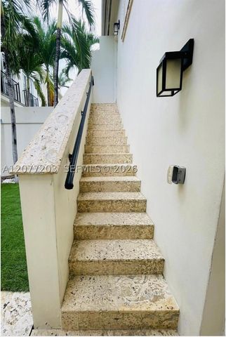 530 Valencia Ave 3, Coral Gables, FL 33134