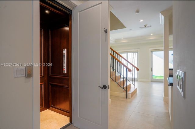 530 Valencia Ave 3, Coral Gables, FL 33134