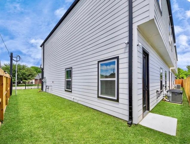 8665 Duane Street B, Houston, TX 77051