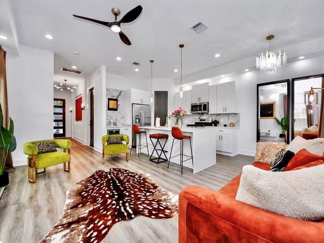 8665 Duane Street B, Houston, TX 77051