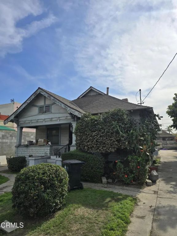 1020 W 42nd Place, Los Angeles, CA 90037