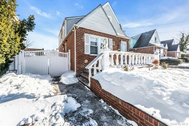 20 Law Street, North Valley Stream, NY 11580