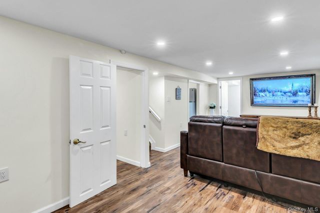 20 Law Street, North Valley Stream, NY 11580