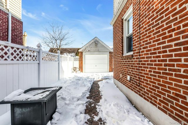 20 Law Street, North Valley Stream, NY 11580