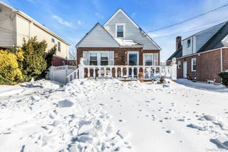 20 Law Street, North Valley Stream, NY 11580