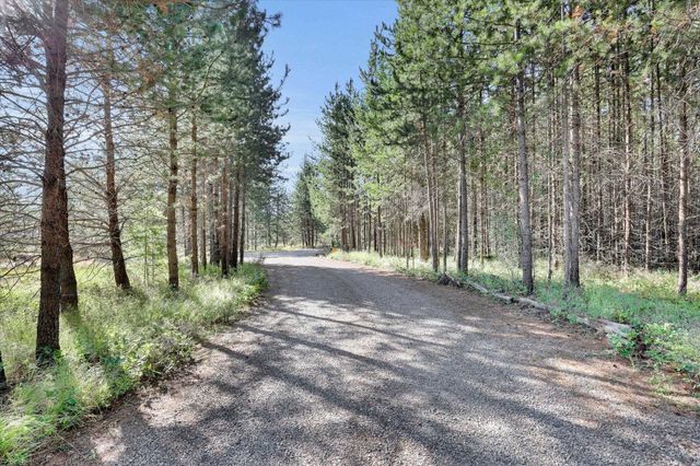 142 Freedom Meadows Dr, Newport, WA 99156