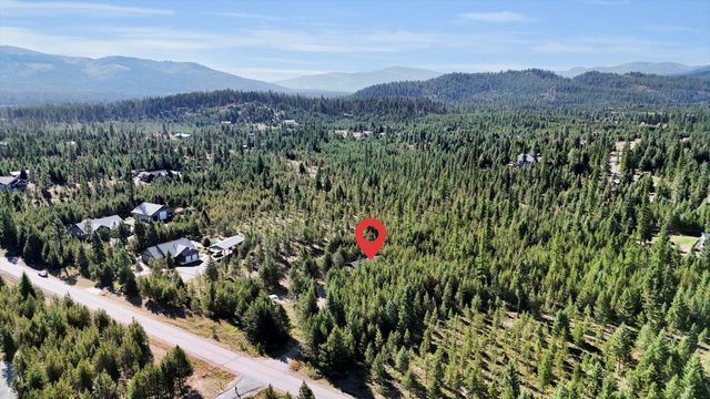 142 Freedom Meadows Dr, Newport, WA 99156