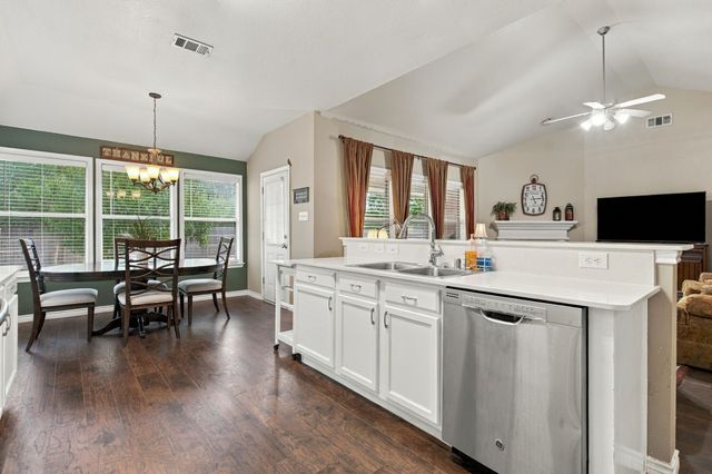 2412 Clubhouse Drive, Denton, TX 76210
