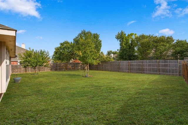 2412 Clubhouse Drive, Denton, TX 76210