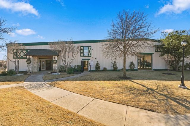 2412 Clubhouse Drive, Denton, TX 76210