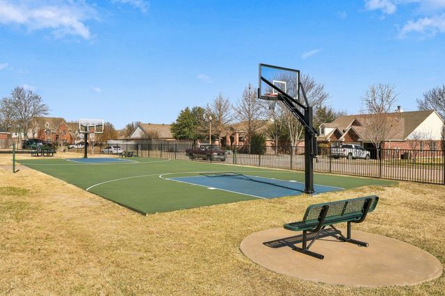 2412 Clubhouse Drive, Denton, TX 76210