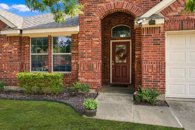 2412 Clubhouse Drive, Denton, TX 76210