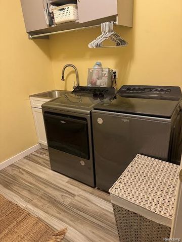 47544 Pembroke Drive, Canton, MI 48188