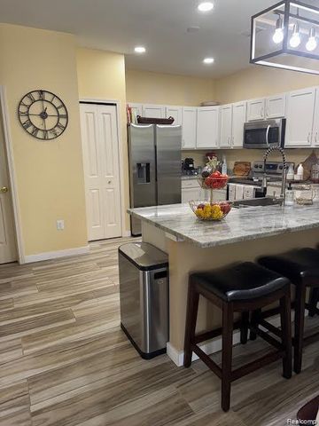 47544 Pembroke Drive, Canton, MI 48188