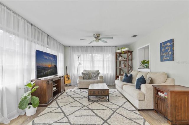 1315 NW 40TH TERRACE, Gainesville, FL 32605