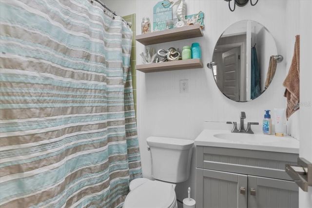 1315 NW 40TH TERRACE, Gainesville, FL 32605