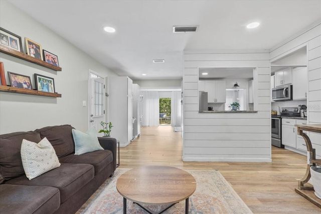 1315 NW 40TH TERRACE, Gainesville, FL 32605