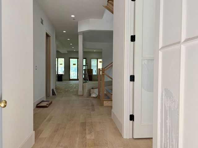 664 N Webster Street, Naperville, IL 60563