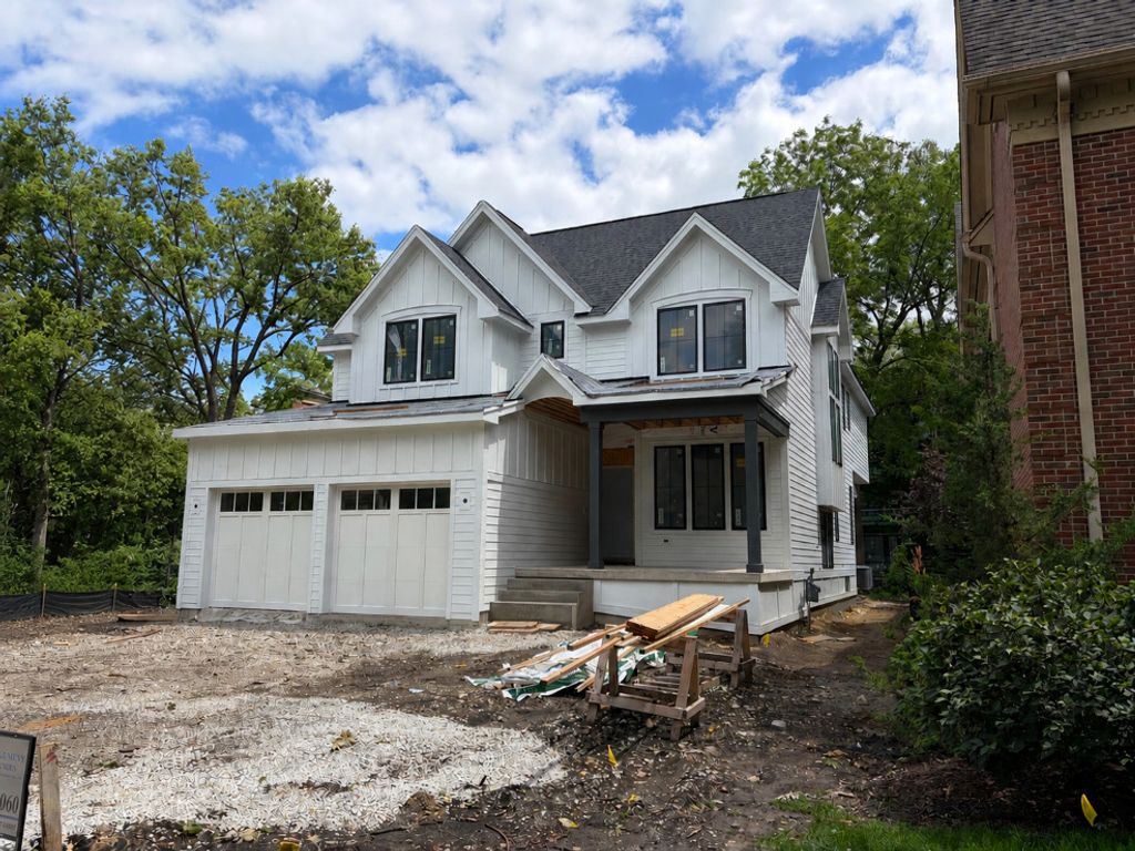 664 N Webster Street, Naperville, IL 60563