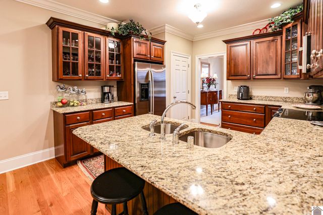 205 Willow Lake Drive, Paducah, KY 42003