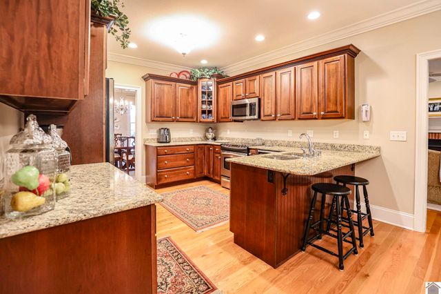 205 Willow Lake Drive, Paducah, KY 42003