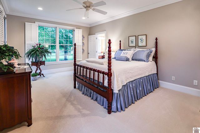 205 Willow Lake Drive, Paducah, KY 42003