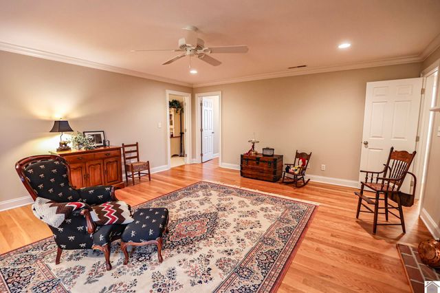 205 Willow Lake Drive, Paducah, KY 42003