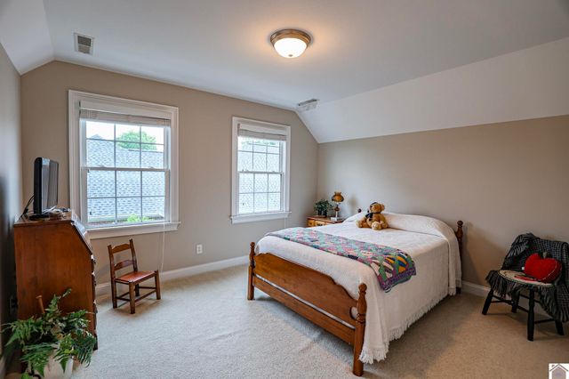 205 Willow Lake Drive, Paducah, KY 42003
