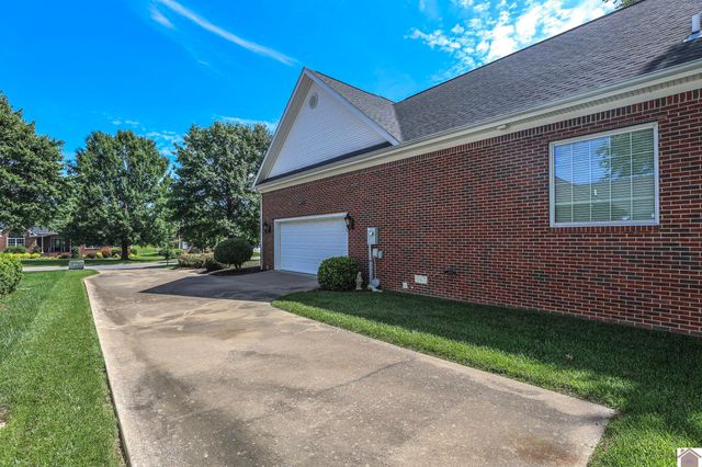 205 Willow Lake Drive, Paducah, KY 42003