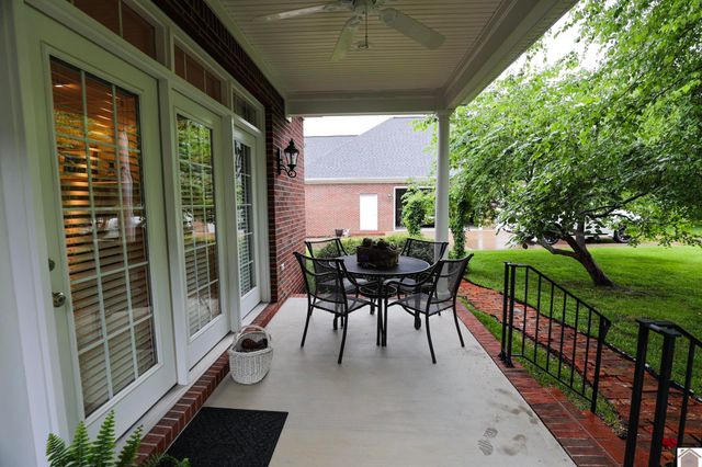 205 Willow Lake Drive, Paducah, KY 42003