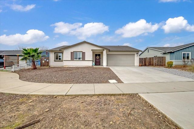 50 Titanio Ct, Oroville, CA 95965