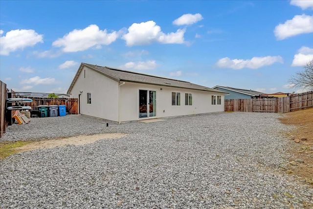 50 Titanio Ct, Oroville, CA 95965